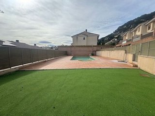 Casa adosada en venta en Alcoy/Alcoi