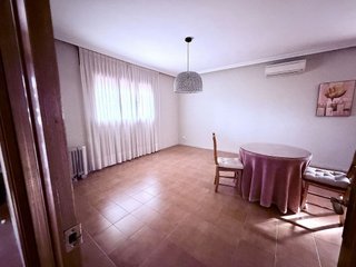Chalet en venta en La Granja-La Colina-Los Pastores en Algeciras
