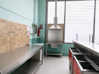 Nave industrial en venta en La Paz en Alcalá de Guadaira
