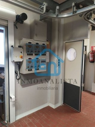 Nave industrial en venta en Utiel