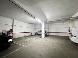 Garaje en venta en Lucero en Madrid