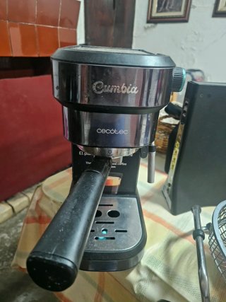 Cafetera Cecotec Cafelizzia 890 Dark