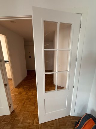 11 puertas blancas de madera