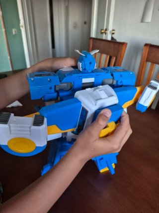 Juguete Robot Azul y Blanco