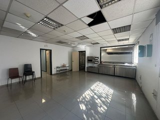 Nave industrial en alquiler en Almeda - El Corte Inglés en Cornellà de Llobregat