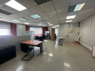 Nave industrial en alquiler en Almeda - El Corte Inglés en Cornellà de Llobregat