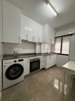 Piso en alquiler en Numancia - San Fernando en Santander