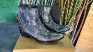 Botines Sendra Piel Talla 38, modelo 16149