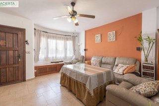 Casa adosada en venta en Chauchina