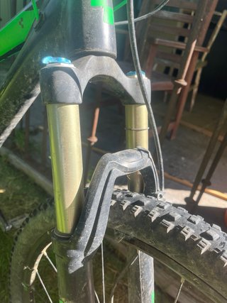Bicicleta da montagna a doppia sospensione