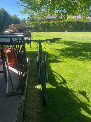 Bicicleta da montagna a doppia sospensione