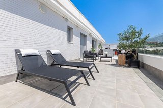 Ático en alquiler en Nueva Andalucía centro en Marbella