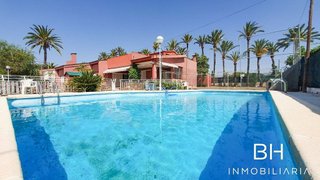Chalet en venta en Alzabares en Elche
