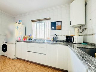 Chalet en venta en La Granja-La Colina-Los Pastores en Algeciras