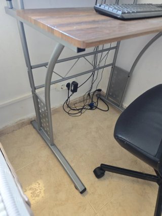 Mesa Ordenador Madera y Metal