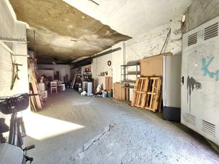 Local comercial en venta en Natahoyo en Gijón