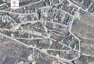 Solar en venta en Zubia (La)