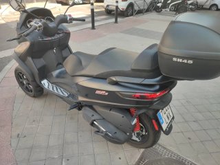 Piaggio MP3 500 HPE Negra