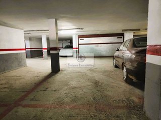 Garaje en venta en Els Pins en Blanes