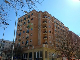 Piso en alquiler en Huerta Rosales - Valdepasillas en Badajoz