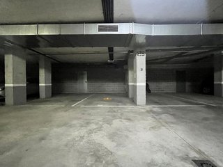 Garaje en venta en Teatinos en Málaga