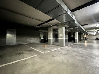 Garaje en venta en Teatinos en Málaga