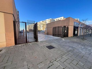 Garaje en venta en Teatinos en Málaga