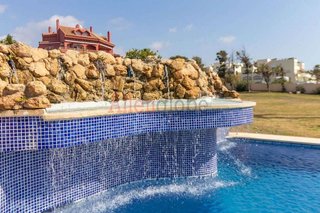 Piso en venta en Elviria en Marbella