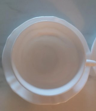 Tazas de porcelana con flores