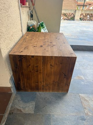 Mesa de madera rústica