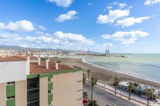 Piso en venta en Parque Ayala - Jardín de la Abadía - Huelín en Málaga