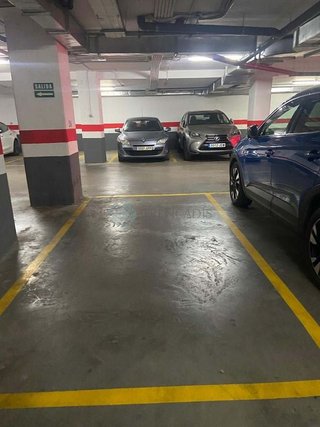 Garaje en venta en Benicalap en Valencia