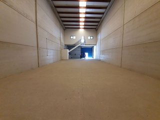 Nave industrial en alquiler en La Paz en Alcalá de Guadaira