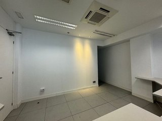 Local comercial en alquiler en Ciudad Universitaria en Madrid