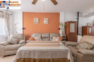 Casa adosada en venta en Chauchina