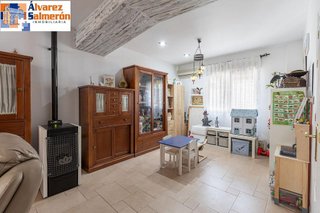 Casa adosada en venta en Chauchina