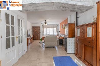 Casa adosada en venta en Chauchina