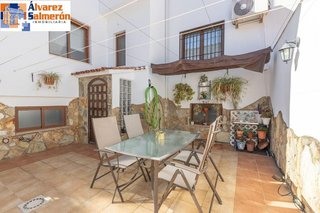 Casa adosada en venta en Chauchina