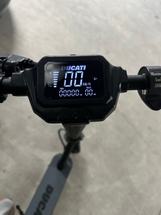 Patinete Eléctrico Ducati pro-2 plus