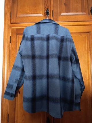 Chaqueta Boss a cuadros valorada en 160€