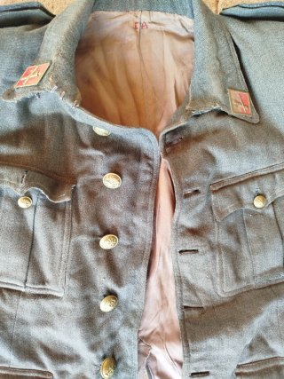 Abrigo militar vintage gris