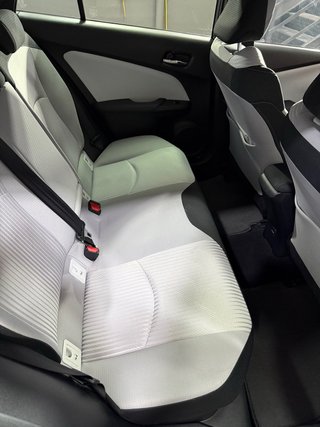 Toyota Prius 2021