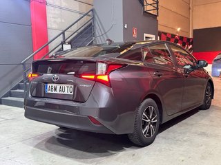 Toyota Prius 2021