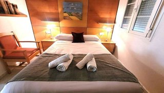 Piso en venta en La Goleta - San Felipe Neri en Málaga