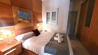Piso en venta en La Goleta - San Felipe Neri en Málaga
