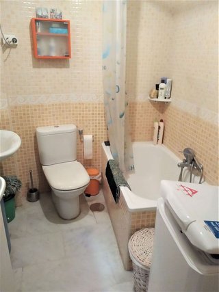 Piso en venta en La Goleta - San Felipe Neri en Málaga
