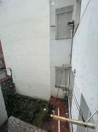 Edificio en venta en Flores de Sil - La Placa en Ponferrada
