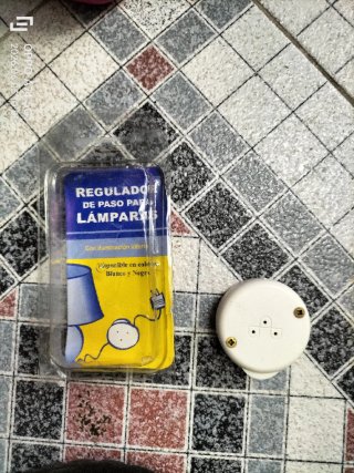Reloj de Escaleras pequeño nuevo a estrenar