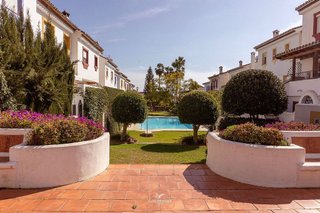 Casa adosada en venta en Las Cancelas - Valdeolletas en Marbella