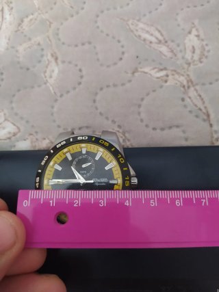 Reloj Duward Negro y Amarillo